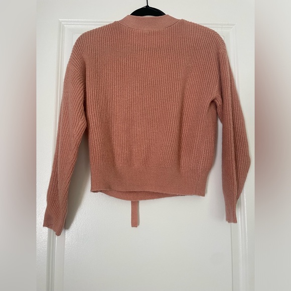 H&M Divided Pink Rose Sweater Top - Size XS - Picture 3 of 3